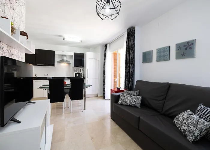 Holidays2Malaga Ancha Del Carmen Aacc, Lift, Wifi